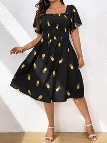 Flirla 大尺碼女性夏季假日風格菠蘿印花方領荷葉邊短袖連衣裙,配以波浪邊裝飾 - 黑色 - 查看 7