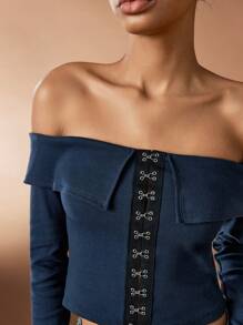 Forever 21 Color Block Slim Fit T-Shirt With Button Closure, Perfect For Summer Gatherings - Blue - View 5