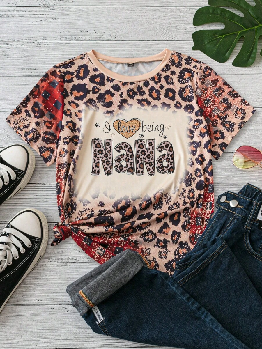 SHEIN LUNE Của phụ nữ Kích thước lớn Retro Báo Và Lá thư In Ngắn tay Áo thun - Nhiều màu - Xem 1