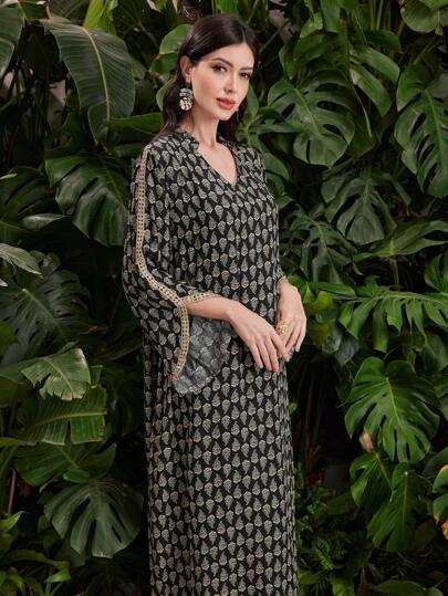 Al Najma 女士宽松阿拉伯风格度假花卉印花缺口 V 领拼布编织带朴素长袖连衣裙