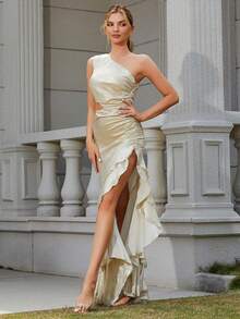 LOVE&LEMONADE One Shoulder Asymmetric Ruffle Hem Pleated Dress - Gold - View 4