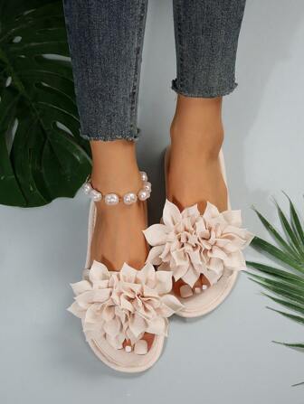 New 2024 Women's Floral Beach Slippers, Sweet Style With Flat Heel, Versatile For Home And Vacation
