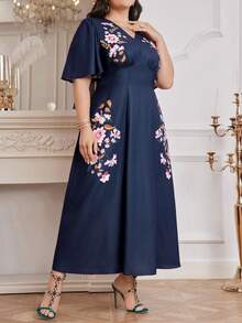 Modelyn 大碼花卉印花V領飄逸袖連衣裙 - 藏蓝色 - 查看 4