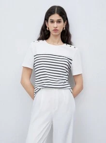 BizChic Camiseta de manga corta con decoración de hebilla metálica a rayas para mujer, top básico para salir, oficina, casual de negocios - Blanco y Negro - Ver 8