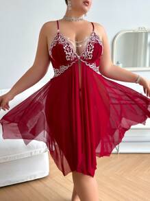 Plus Size Women's Lace Patchwork Contrast Color Slip Pajama Nightdress With Chain Decoration