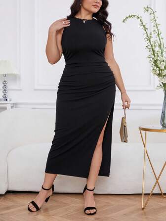 SHEIN Privé 夏季黑色優雅簡約日常穿著修身大尺碼連衣裙，側面裂紋，荷葉邊和細肩帶適合街頭和約會