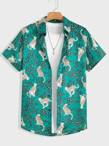 Manfinity LEGND Men's Leopard Print Short Sleeve Shirt For Summer - Green - View 2