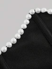 SHEIN MOD Váy Mini Cạp Cao Màu Đen Cỡ Lớn Có Trang Trí Chuỗi Ngọc Trai Cho Nữ - màu đen - Xem 3