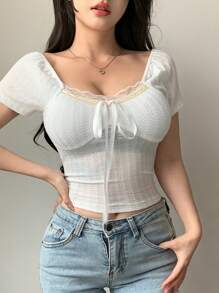 Dazy Designer 女士純色繩編花邊&面料拼接修身t恤,具有設計感 - 白色 - 查看 2