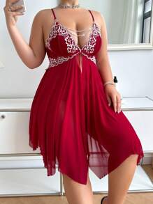 Plus Size Women's Lace Patchwork Contrast Color Slip Pajama Nightdress With Chain Decoration