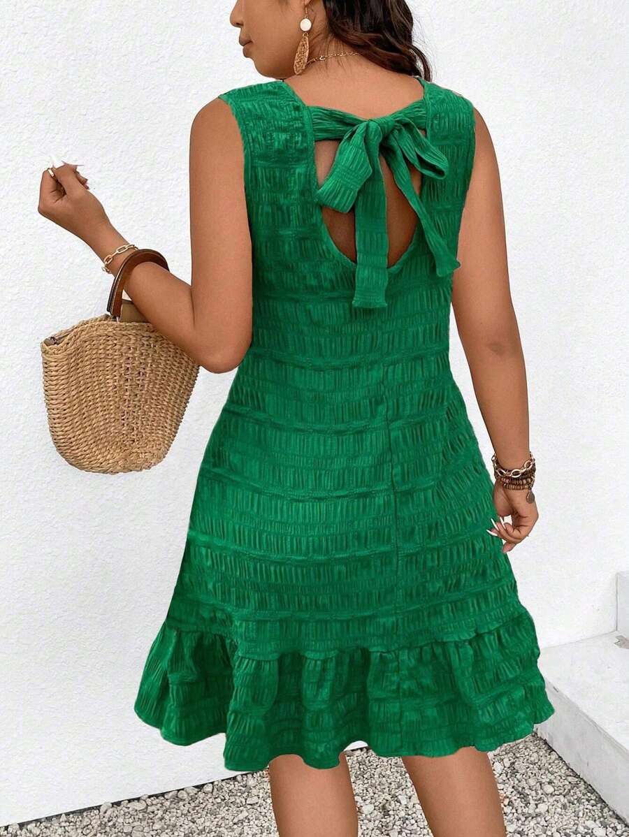 SHEIN Holidaya 大尺碼法式風格後綁頸口紋路荷葉邊無袖裙 - 綠色 - 查看 1