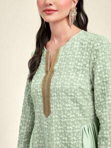Al Najma Women's Fashionable Green Arabian Style Dress - Mint Green - View 5