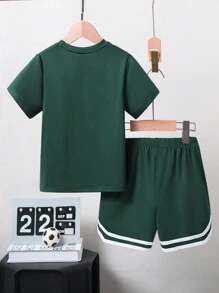 SHEIN 2入組幼兒男童字母印花短袖t卹和短褲 - 墨綠色 - 查看 2
