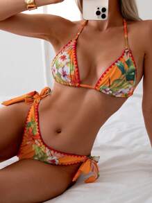 SHEIN Swim Set bikini da donna a due pezzi, top a fiori con scollo ad aletta e slip bikini con laccetti laterali, adatti per la piscina e la spiaggia estiva - Multicolore - Visualizzare 1