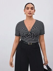 BizChic Kích thước lớn Của phụ nữ Mặt trước xoắn Sọc Ngắn tay Áo thun Cho mùa hè - Đen và trắng - Xem 6