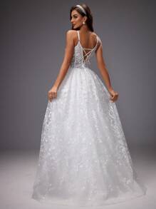 UNITHORSE Wunderschönes Hochzeitskleid mit Pailletten 3D Blumen Stickerei und Mesh Spaghettiträgern, komplett weißes Party-Outfit für Damen - Weiss - Übersicht 2