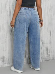 SHEIN EZwear Quần Jeans Boyfriend ống đứng rách cỡ lớn có túi xéo, thích hợp cho mùa hè - Rửa nhẹ - Xem 2