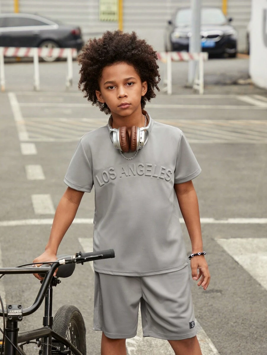 SHEIN 2pcs/Set Tween Boys' Letter Patch T-Shirt With Plaid Detailing Shorts Casual Outfits - Dark Grey - View 1