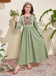 SHEIN Tween Girls' Lovely Elegant Round Neck Fringed Decorated Casual Vacation Dress