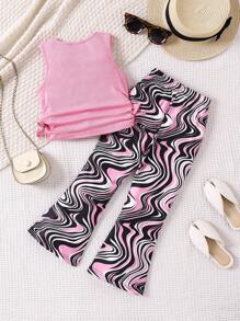 SHEIN Conjunto de verano para niña joven con top casual fruncido sin mangas y pantalones acampanados con estampado completo - Rosa Fucsia - Ver 2