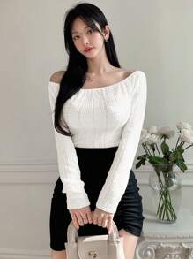 DAZY Áo thun nữ dài tay dáng ôm, màu trơn, chất liệu vải dệt họa tiết, kiểu trễ vai, thích hợp mặc đi chơi mùa thu. - trắng - Xem 5