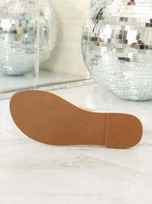 Women Round Toe Metal Slim Strap Flat Sandals, Comfortable Versatile One-Buckle Strap Ladies Sandals,Spring Summer Outfits - White - View 6