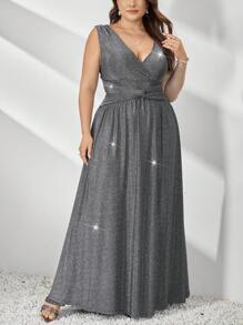 SHEIN Privé 加大尺碼無袖扭絲金屬紗和lurex寬擺連衣裙,具備優雅浪漫設計,適用於春夏季節 - 銀色 - 查看 3