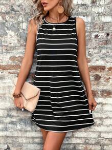 Easowa Classic Loose Striped A-Line Sleeveless Dress - Black and White - View 6