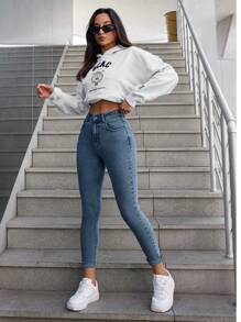 EURMUSE Women's Slim Fit Casual Jeans - Light Wash - View 4