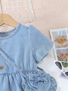 Váy denim mềm mại cho bé gái có túi hình trái tim được giặt bằng nước, tay áo bong bóng và khuy - Rửa trung bình - Xem 4