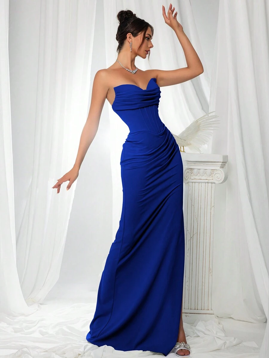 VIPGIRL 优雅伴娘礼服：无肩带修身缎面礼服，搭配紧身胸衣和垂坠腰部 - 极简主义奢华正式晚装，婚礼宾客服装