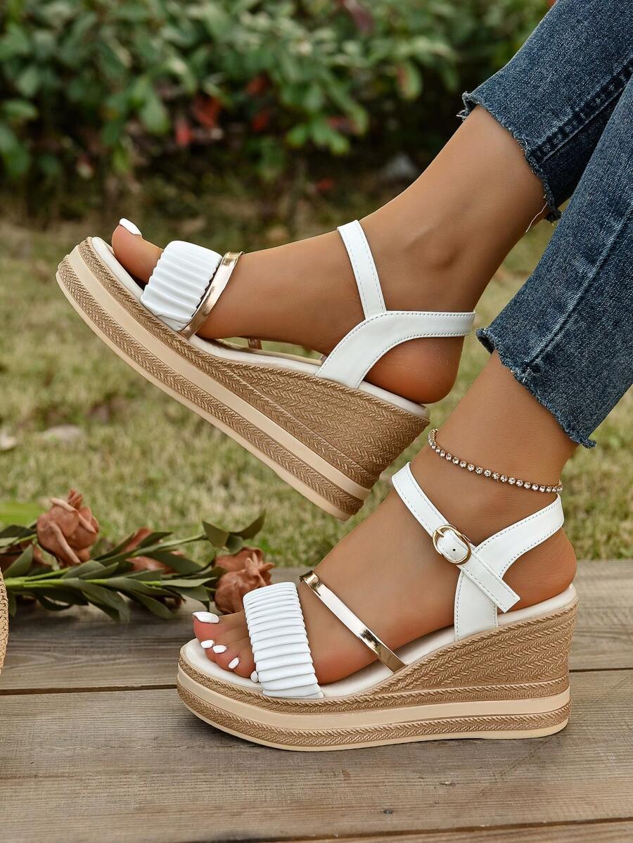 Women Platforms & Wedge Sandals Gesper Plain Ankle Strap Anggun
