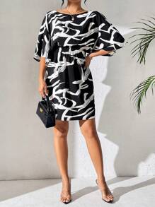 Calvaya Women's Fashionable Black And White Color Block Short Sleeve Dress