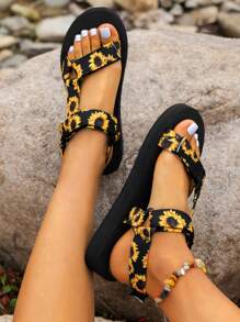 2024 Spring New Outdoor Beach Sandals Women's Flat Magic Sticky Strap Casual Sports Shoes