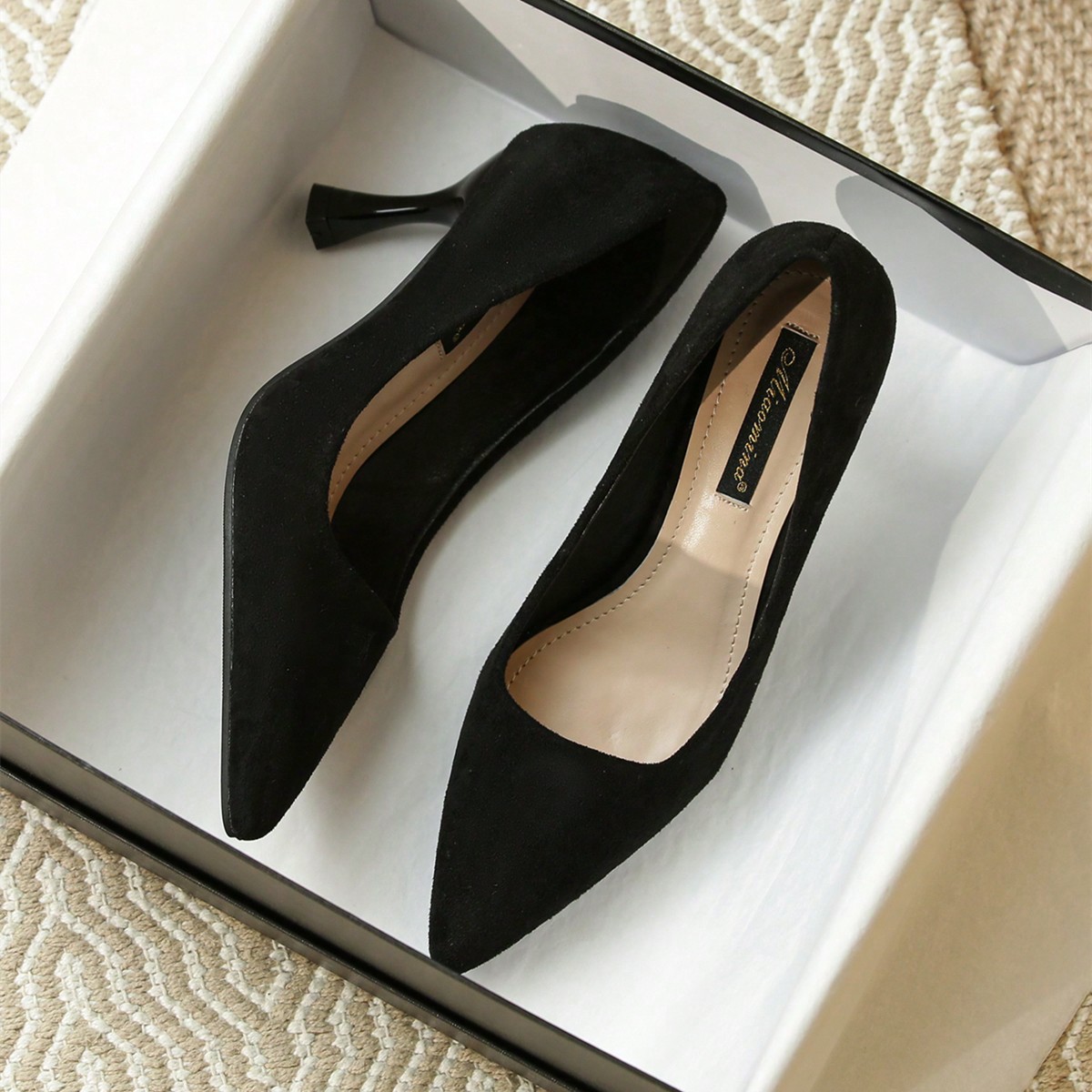 Zapatos de trabajo de tacón alto de 7 cm de ante para mujer, color negro, cómodos y de suela blanda, zapatos de tacón de aguja para azafatas que pe