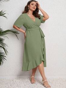 SHEIN LUNE Plus Size Solid Color V-Neck Belted Spring/Summer Dress Women Outfit - Green - View 5