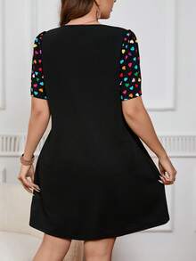 SHEIN LUNE Kích thước lớn Của phụ nữ Ngắn tay Tim In Đầm - màu đen - Xem 2