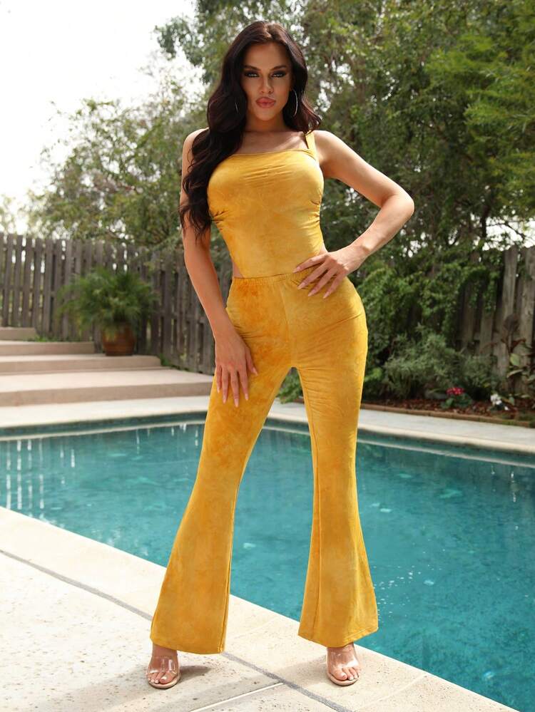 Fashionable Women's Yellow Knitted Tie-Dye Wasteland Elegant Hot Girl Vacation Sleeveless High-Elastic Short Style Front And Mid-Chest Pleated Hollow High-Waist Sexy High-End S Adjustable Jumpsuit High-Waisted Flared Trousers Two-Piece Set