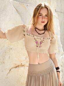 Bohemela Oberteil Mit Blumenstickerei Im Urlaubsstil Mit Abgeschnittenen Schulterfreiem Ausschnitt
