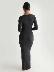 春秋長袖修身連衣裙,性感大圓領,純色親膚,優雅休閒女裝,深灰色基礎氣質簡約長裙 - 灰色 - 查看 4