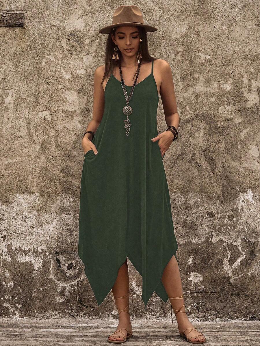 SHEIN BohoFeels 女性夏季不對稱下擺休閒細肩帶連身裙,附帶口袋 - 軍綠色 - 查看 1