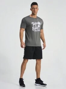 Manfinity Sport Corelite 男友风男士夏季休闲运动圆领棕榈树图案 T 恤