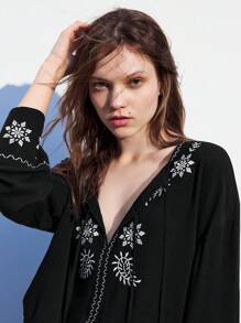 Maija 女式花卉印花宽领长袖衬衫（配腰带）春夏季