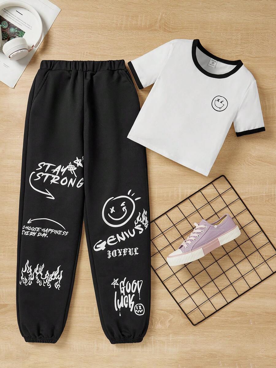 SHEIN 青少年女孩甜美酷炫針織面印花短袖圓領上衣+有趣口號印花捲邊褲套裝，適合日常穿著 - 白色 - 查看 1