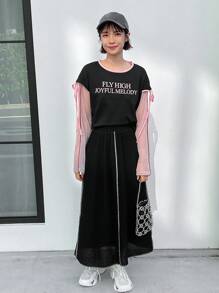 FRIFUL 女士夏季短袖休闲T恤，带字母印花和领带细节，FLY HIGH JOYFUL MELODY，女士短款上衣，图案T恤 - 黑色 - 查看 2