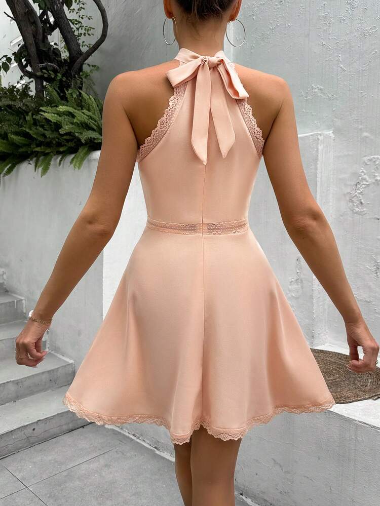 Women's Fashionable Summer Solid Color Open Shoulder Lace Patchwork Dress