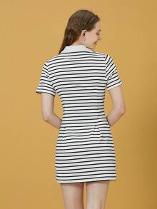 HARRY POTTER X SHEIN Huy hiệu Đã vá In sọc Placket nửa nút Đầm - Đen và trắng - Xem 2