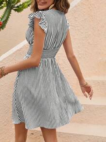 SHEIN LUNE Giải trí Sọc Xù Hoa Sen Nghệ Embellished Váy dây treo Cho mùa hè Kỳ nghỉ - màu đen - Xem 2