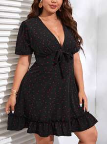 SHEIN CURVE+ Váy in họa tiết trái tim cỡ lớn cho nữ có nơ, viền xếp nếp và màu đen cho kỳ nghỉ ở bãi biển - màu đen - Xem 6