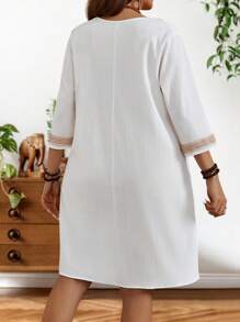 EMERY ROSE Vestido Recto Blanco Con Encaje Y Parches De Estilo Veraniego Para Mujeres De Talla Grande En Vacaciones